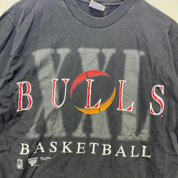 Vintage 90s Chicago Bulls Faded Single Stitch T-Shirt Medium - Picture 2 of 9
